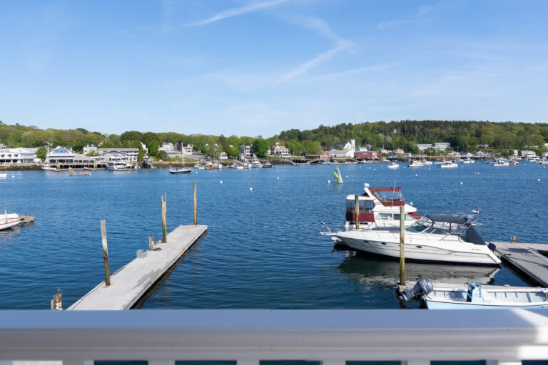 Tugboat Inn One King Wharf Pier End Room