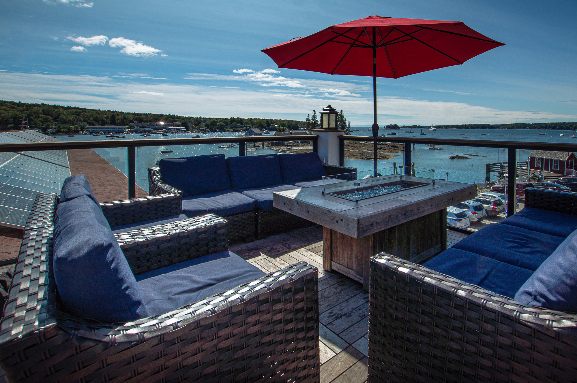 tugboat restaurant top deck